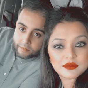 Meet your Posher, Madeeha